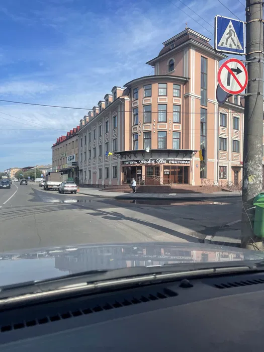 Комерційне приміщення на продаж у Бердичеві, 592 кв.м.