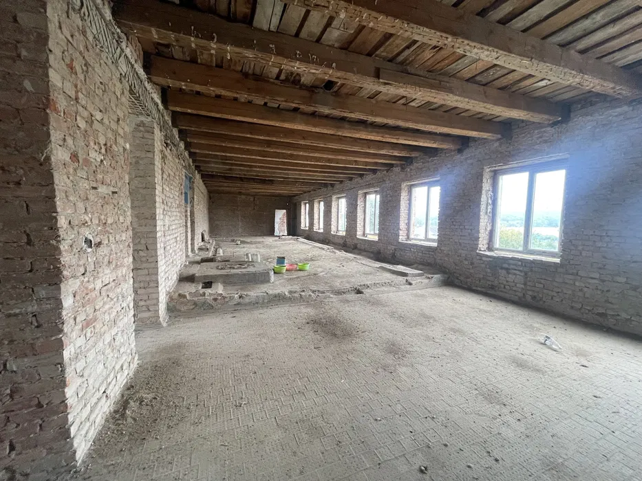 Комерційне приміщення на продаж у Бердичеві, 592 кв.м.