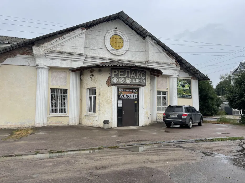 Комерційне приміщення на продаж у Бердичеві, 592 кв.м.