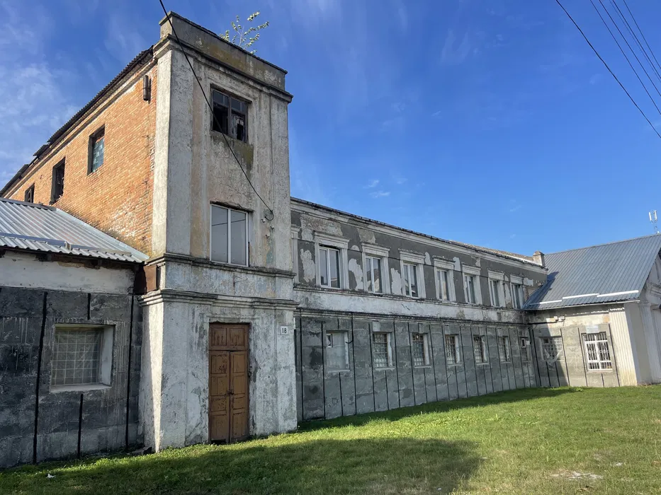 Комерційне приміщення на продаж у Бердичеві, 592 кв.м.