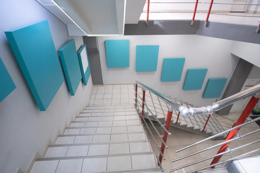 Торгово-офісний центр, 4-поверхи, 4 500 кв.м.