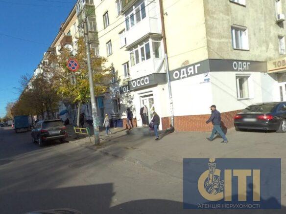 Оренда магазину в центрі, район Житнього ринку вул. Хлібна/Київська, 50 кв.м.