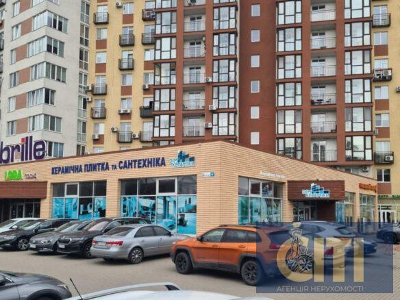 Оренда нежитлового приміщення 304 кв.м. по вул. Вітрука, район ЖК Фаворіт