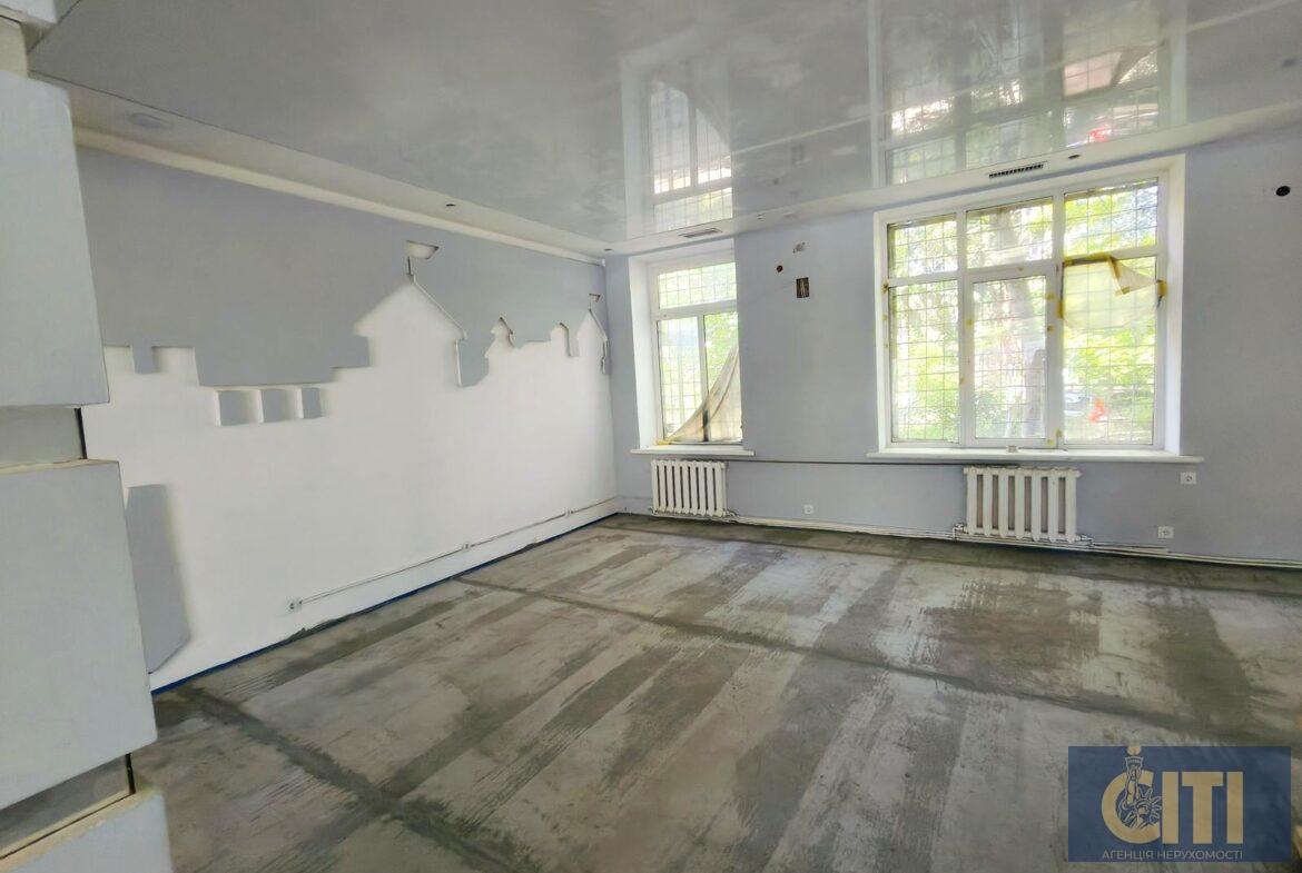 Продаж комерційного приміщення 240 м² у центрі Житомира