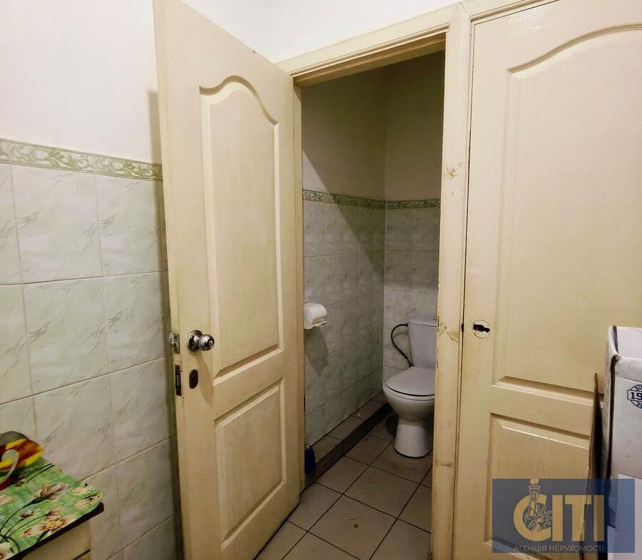 Продаж комерційного приміщення 240 м² у центрі Житомира