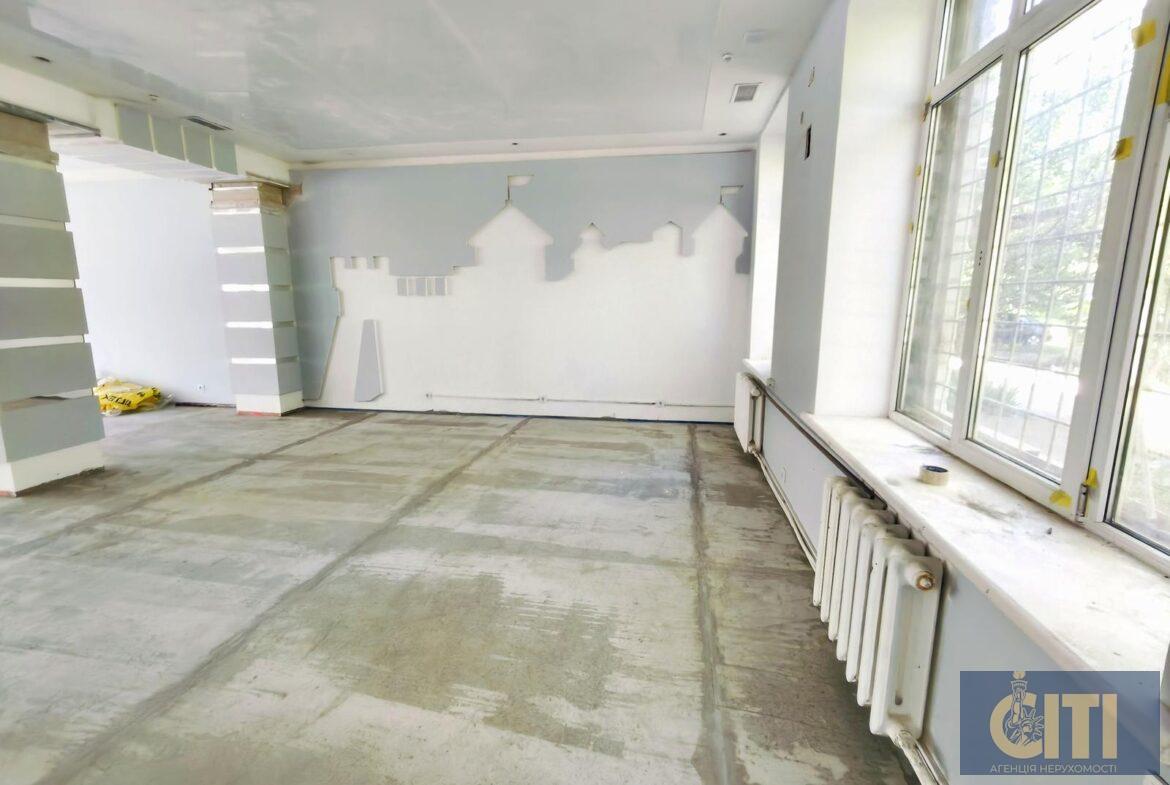 Продаж комерційного приміщення 240 м² у центрі Житомира