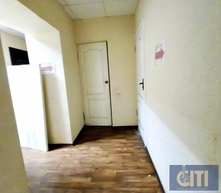 Продаж комерційного приміщення 240 м² у центрі Житомира