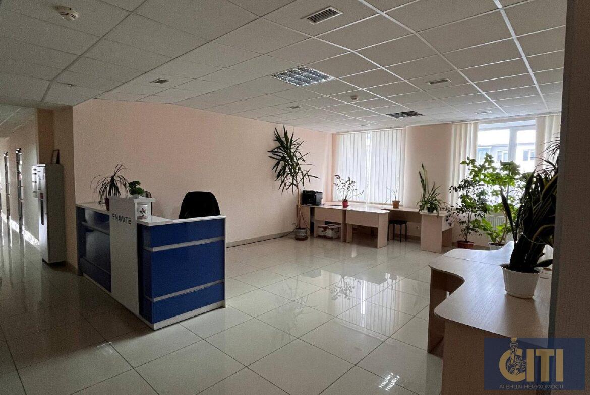 Оренда офісу в центрі Житомира – 900 м²