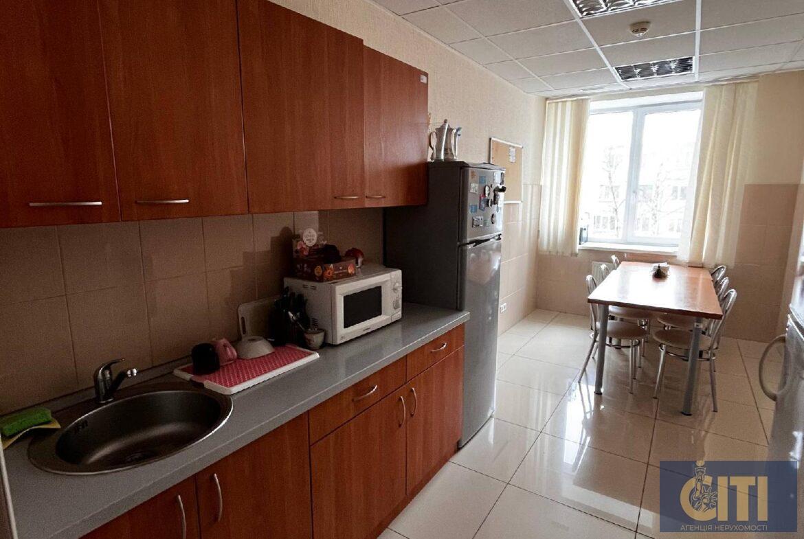 Оренда офісу в центрі Житомира – 900 м²
