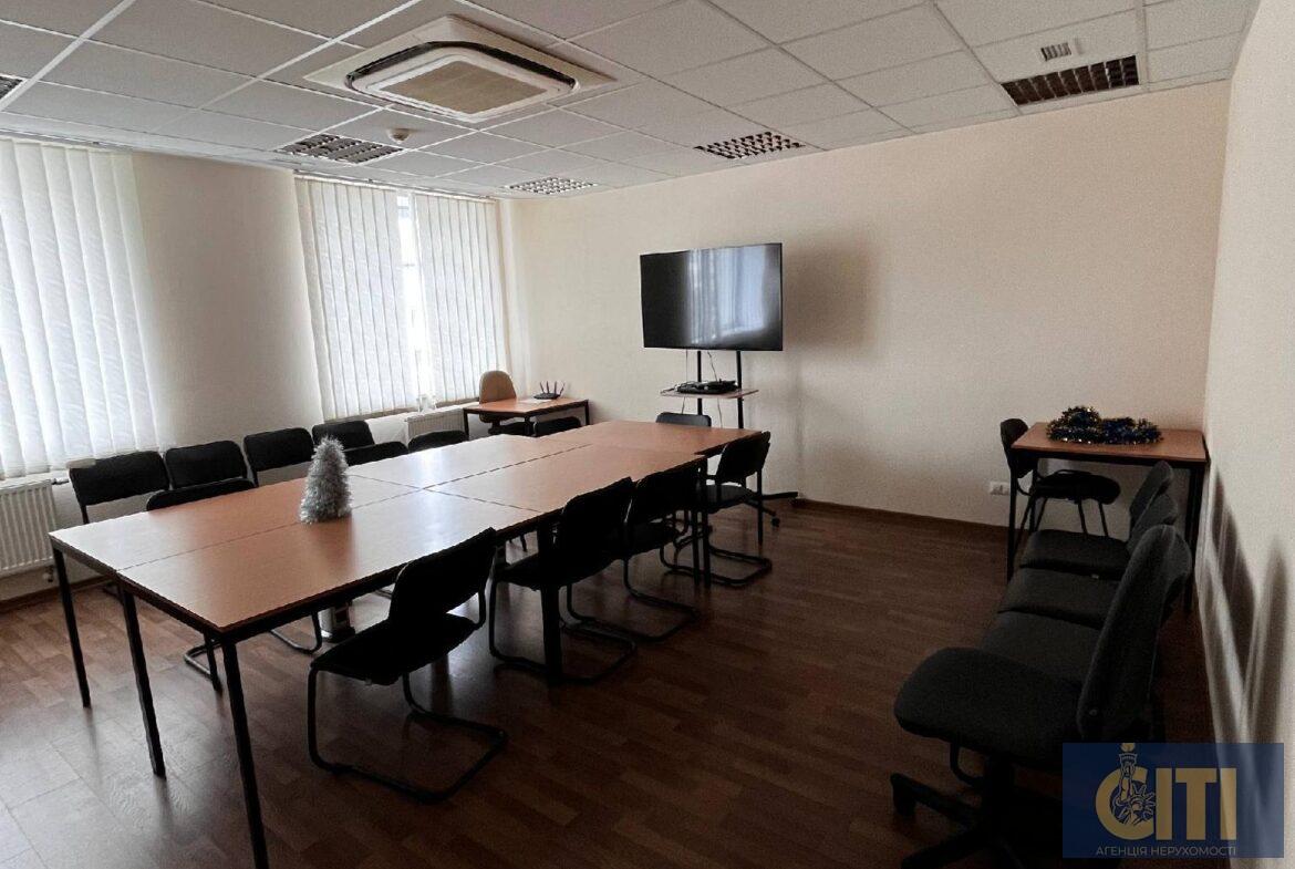 Оренда офісу в центрі Житомира – 900 м²