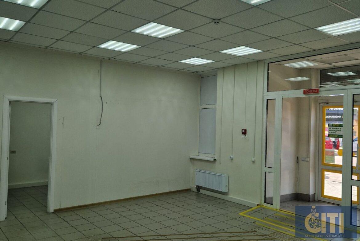 Оренда нежитлового приміщення 69 кв. м. Район Сінного ринку