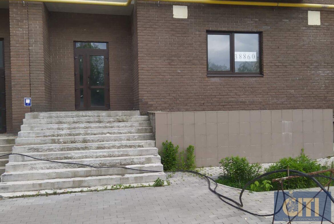 Продаж комерційного приміщення 83 кв.м, Крошня