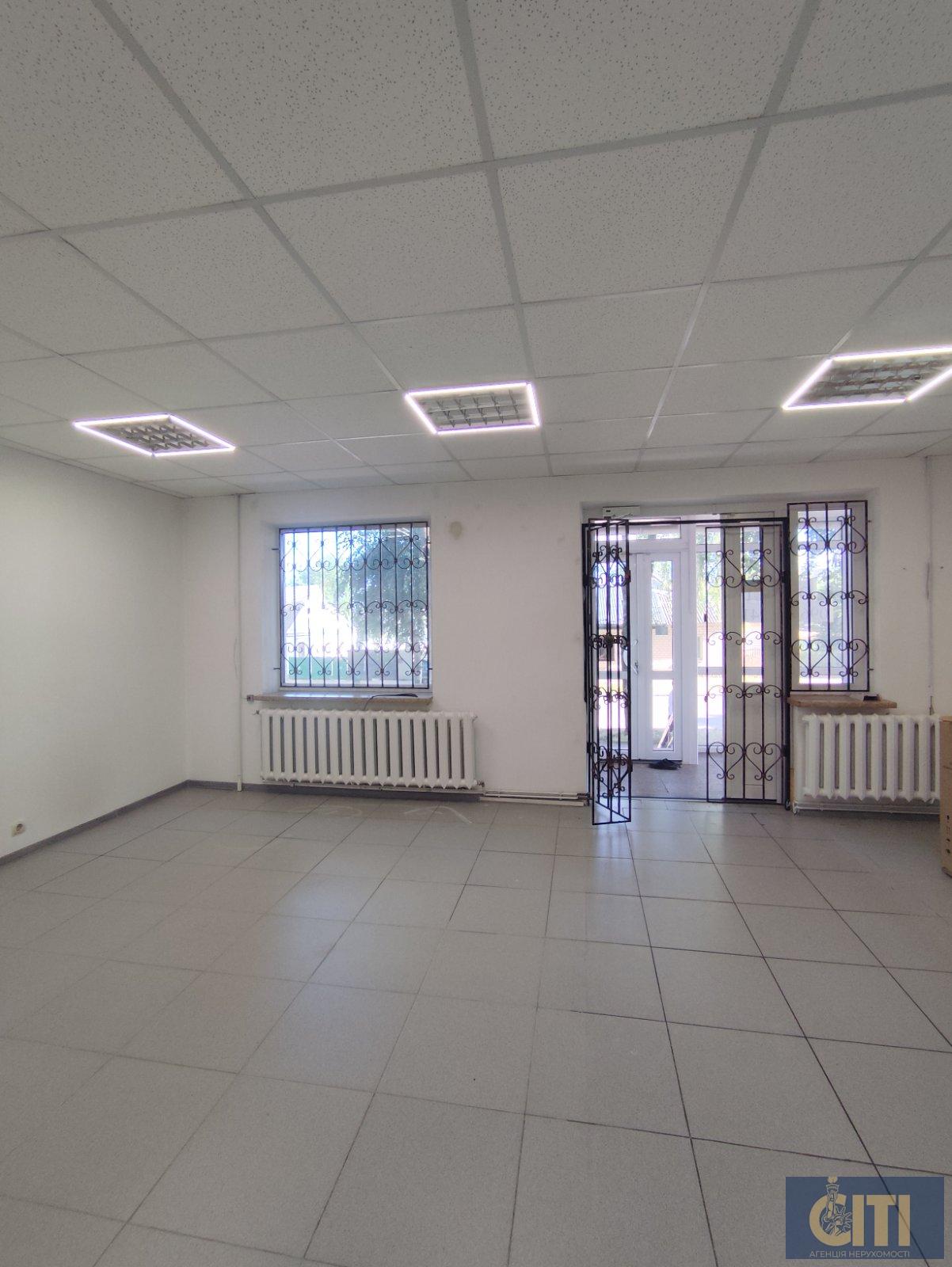 Оренда комерційного приміщення 100 м² по вул. Гоголівській