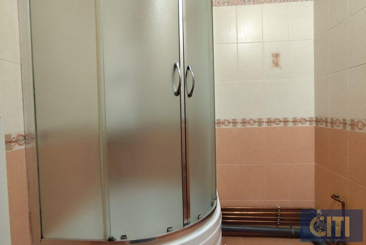 Оренда комерційного приміщення 100 м² по вул. Гоголівській