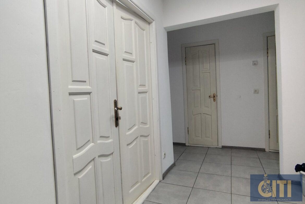 Оренда комерційного приміщення 100 м² по вул. Гоголівській