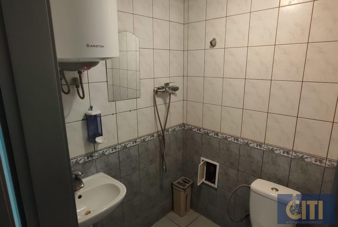 Оренда нежитлового приміщення в самому центрі, вул Театральна, 116 м2