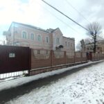Оренда двоповерхового окремо розташованого приміщення 424 кв. м. в центрі