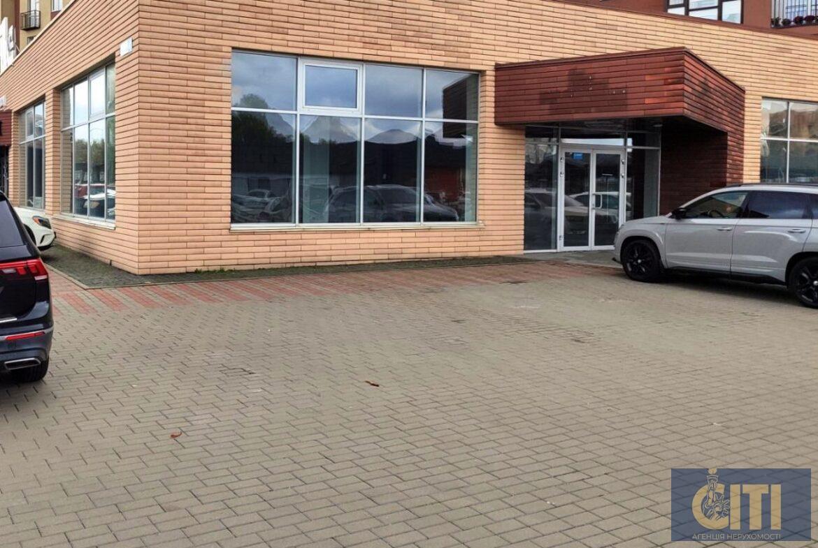 Продаж нежилого приміщення (магазину) вул. Вітрука, загальна площа 305 кв.м.